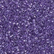 Miyuki delica Perlen 10/0 - Sparkling purple lined crystal DBM-906